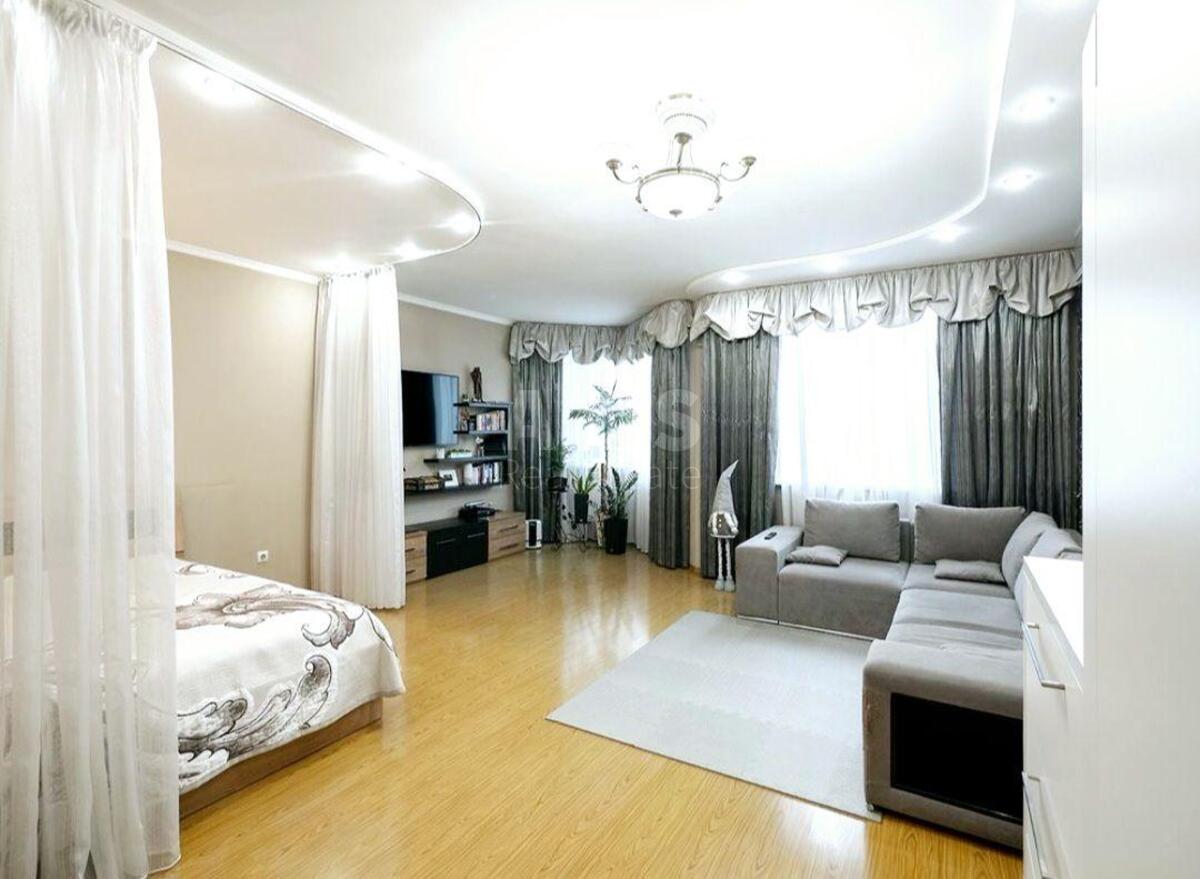 2k apartment vul. Saperno-Slobids'ka 221