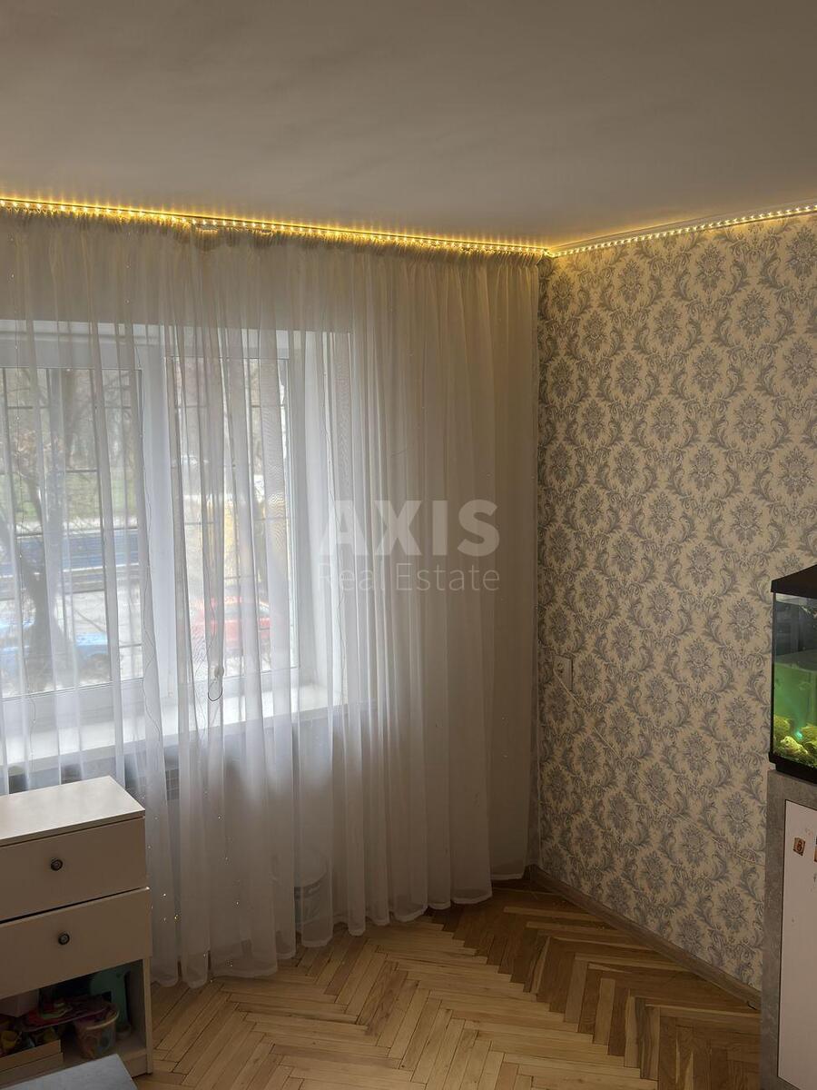 1k apartment pr-t Komarova Kosmonavta 30/28621104