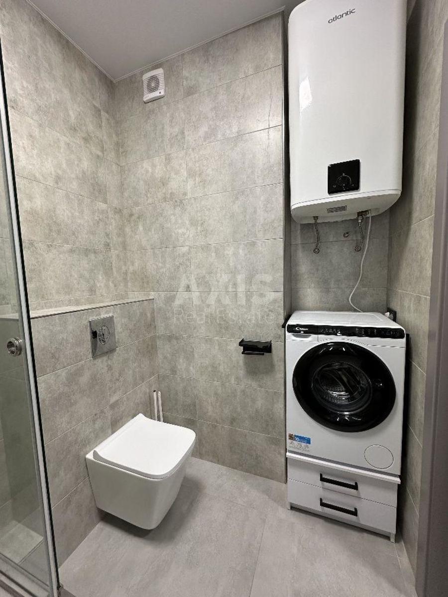 1k apartment pr-t Povitroflots'kyj 569