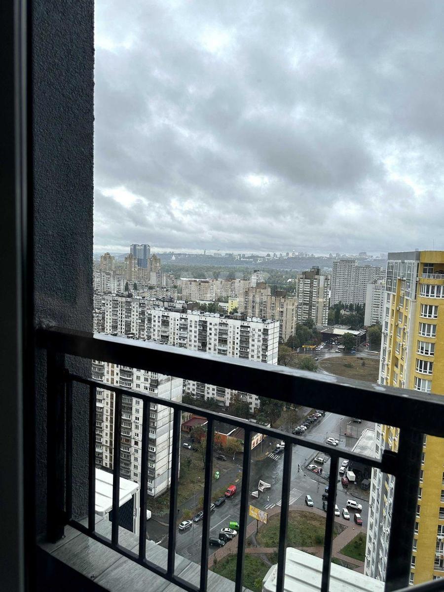 2k apartment vul. Kahovs'ka 607