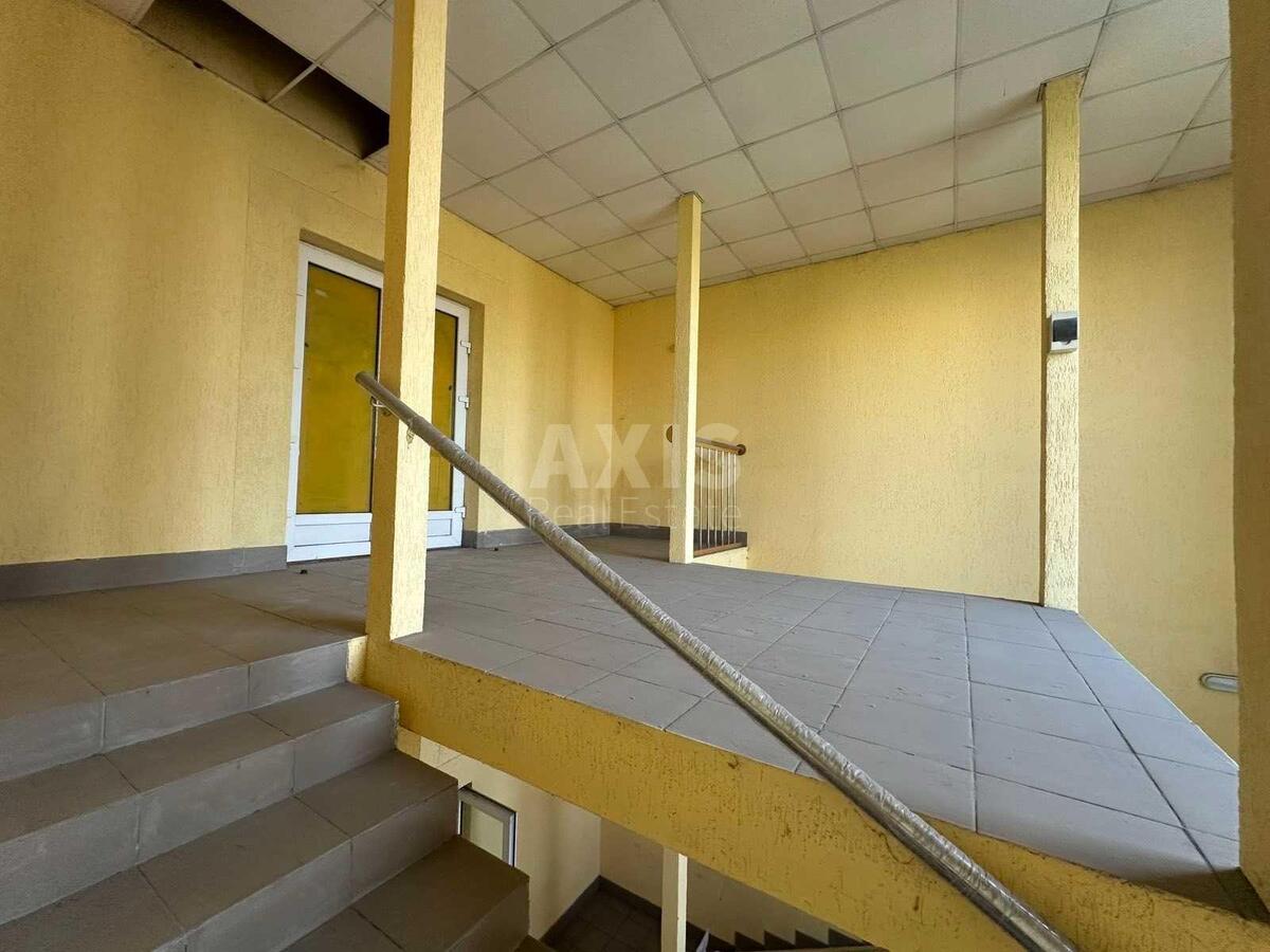 Service object vul. Chornyh Zaporozhciv 28, 570m23