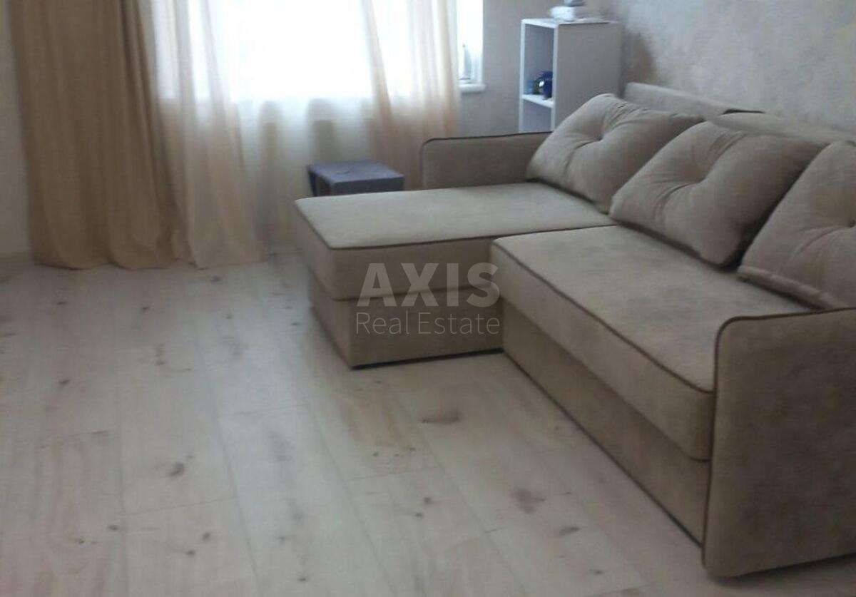 1k apartment prov. Lysogirs'kyj 200
