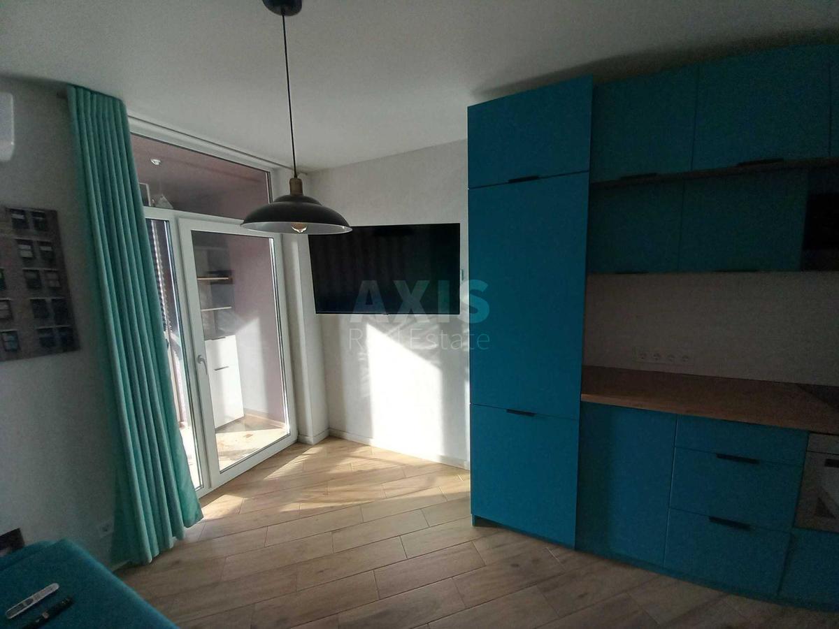 1k apartment vul. Saljutna 2Б8