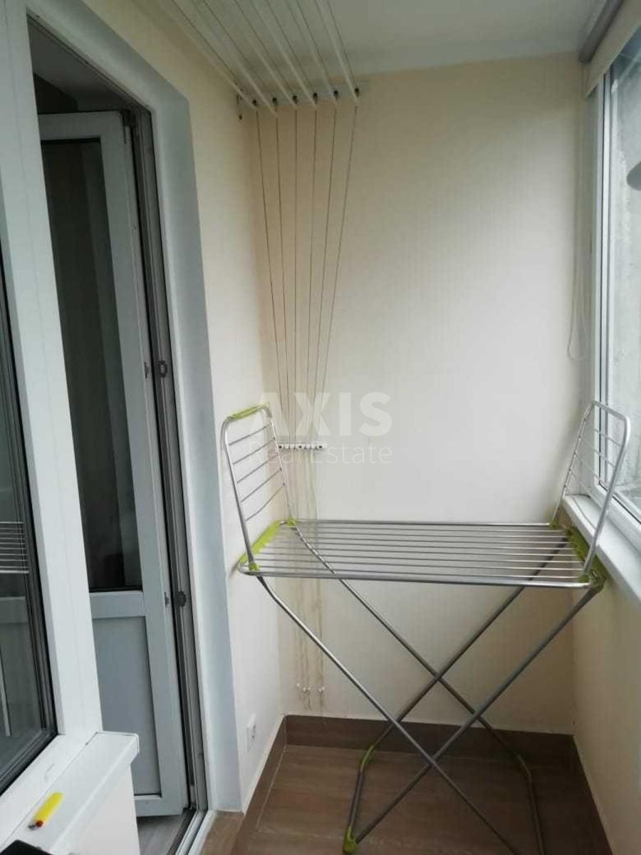 2k apartment vul. Horol's'ka 8/43