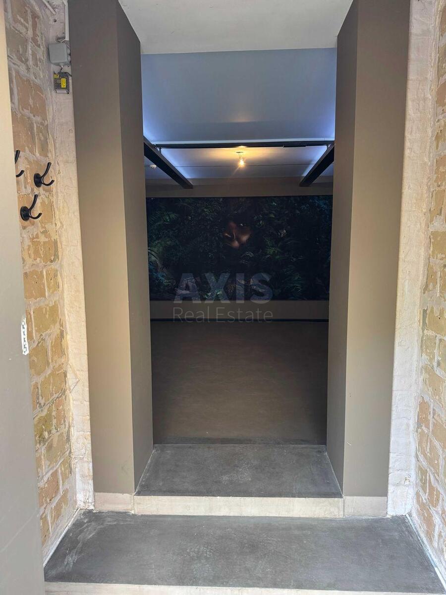 Office vul. Jaroslavs'ka 11В, 77m27