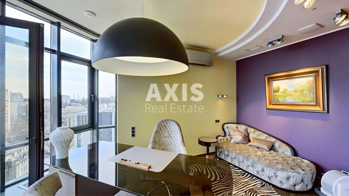3k apartment vul. Strutyns'kogo Sergija 24