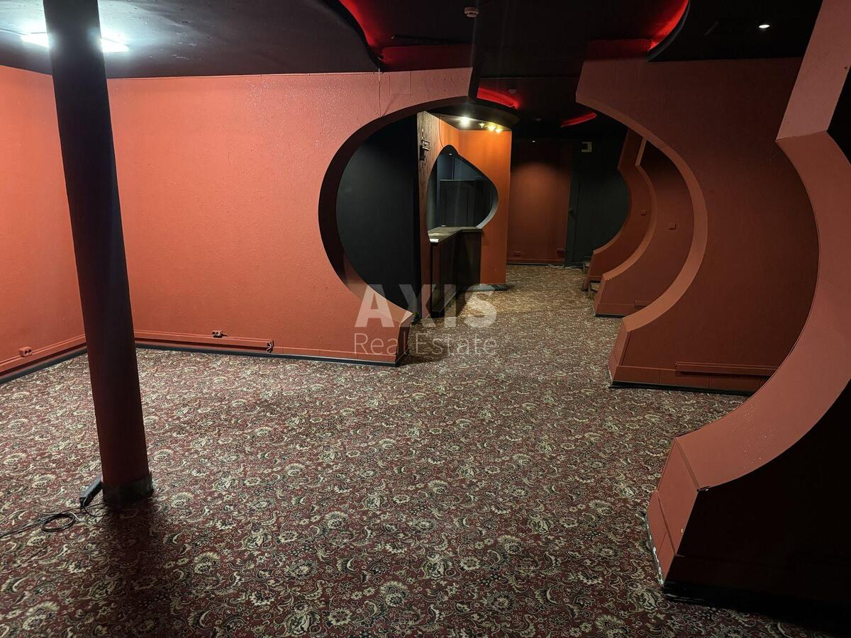 Офіс пр-т Соборності 30А, 102м2