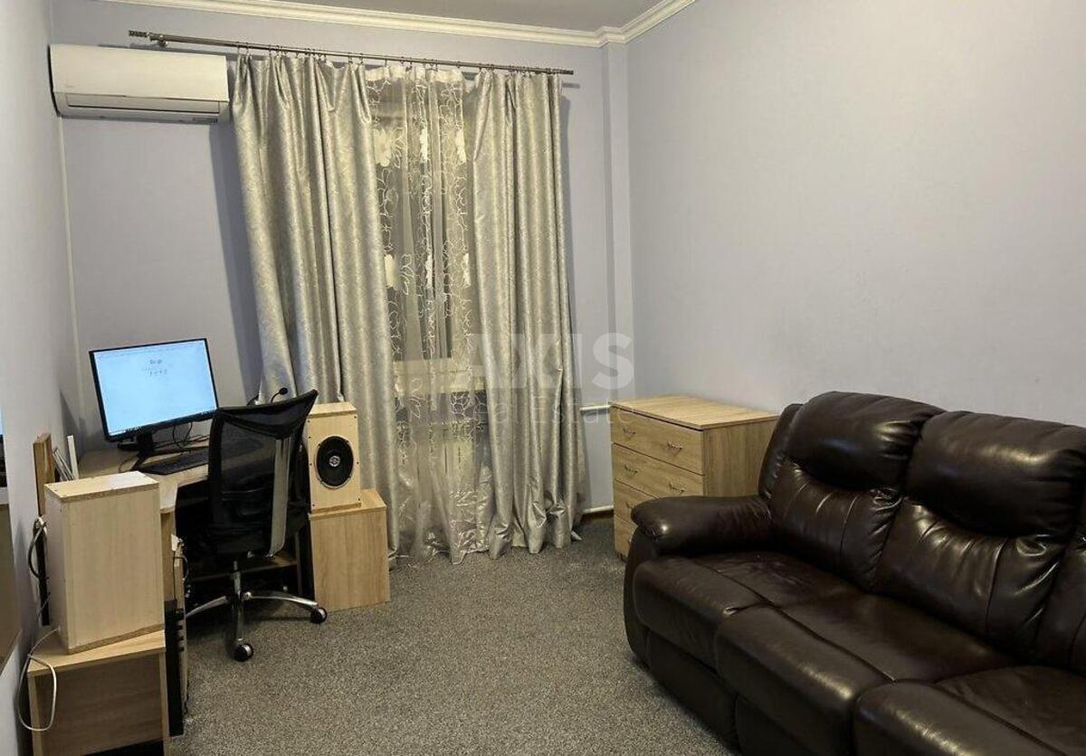 3k apartment vul. Dniprovods'ka 61