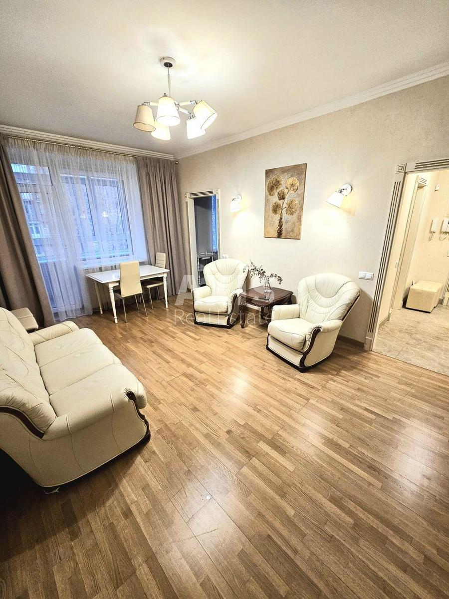 2k apartment vul. Starokyi'vs'ka 10