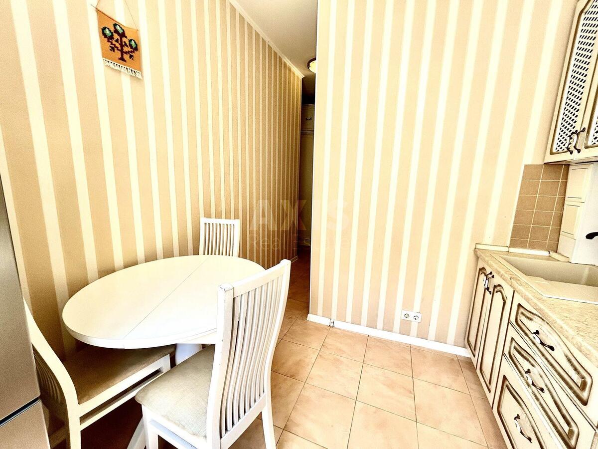 3k apartment vul. Deputats'ka 4/6566371