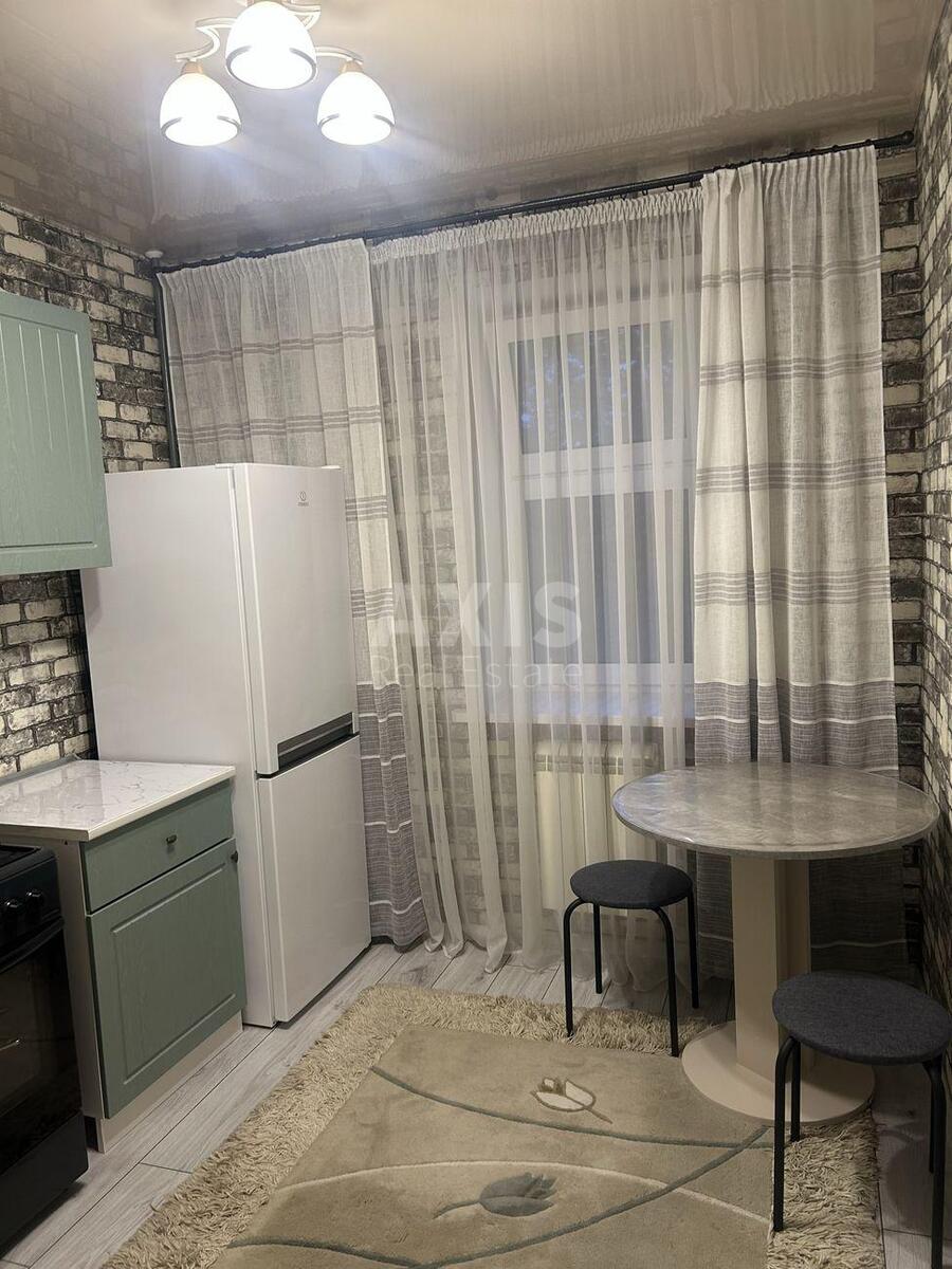 1k apartment vul. Avtozavods'ka 5А567300