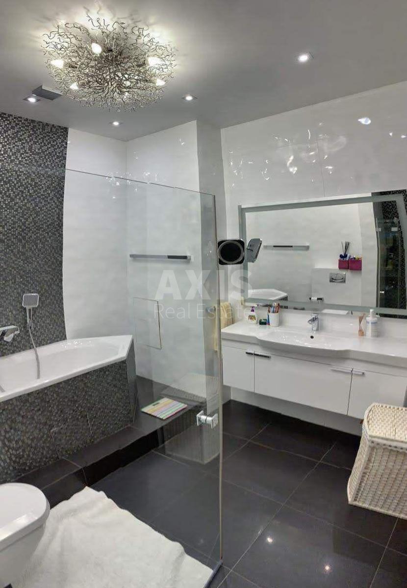 3k apartment vul. Solom'jans'ka 15А4