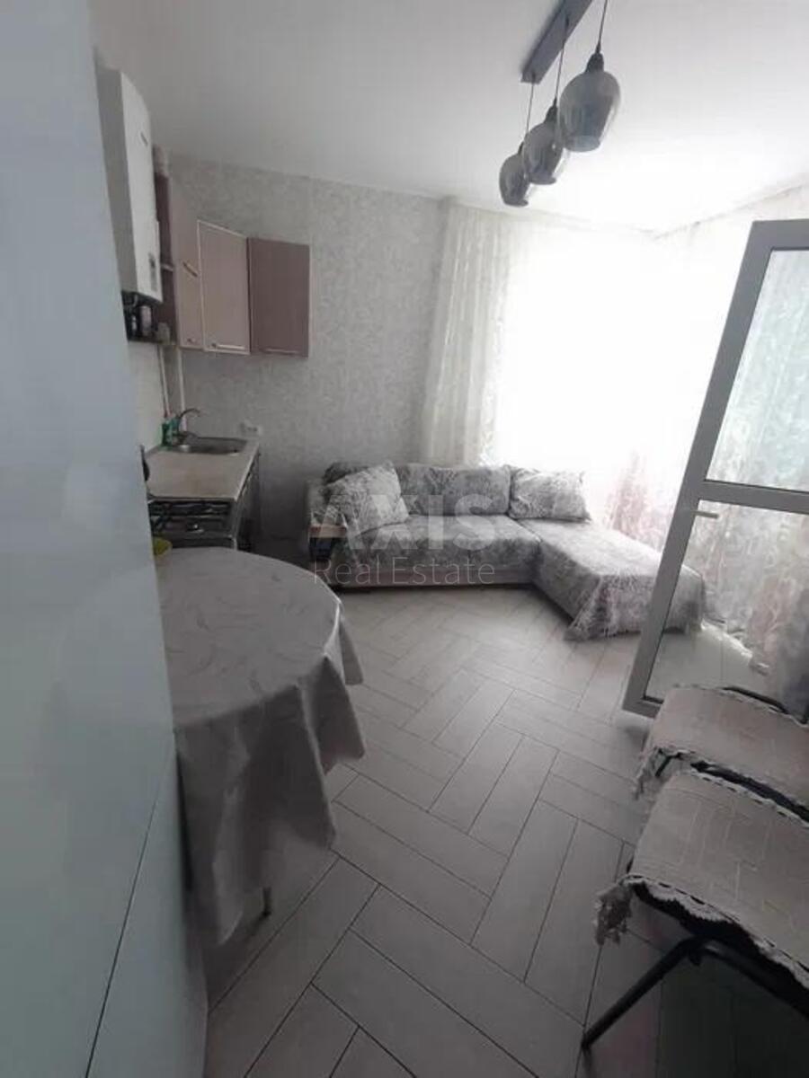 1k apartment vul. Radystiv 40/40