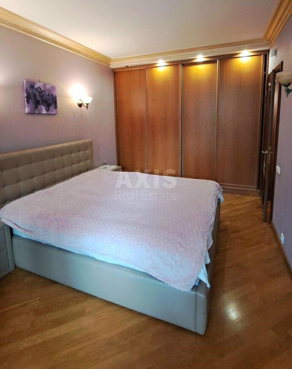 2k apartment vul. Shovkovychna 205