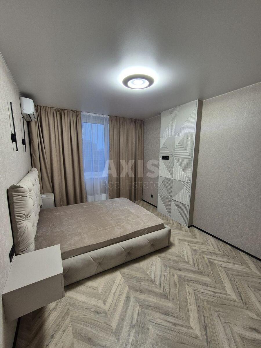 1k apartment vul. Oleksandra Olesja 173