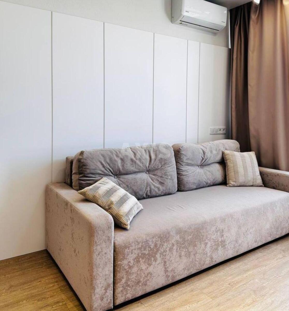 1k apartment vul. Saljutna 2Б578974