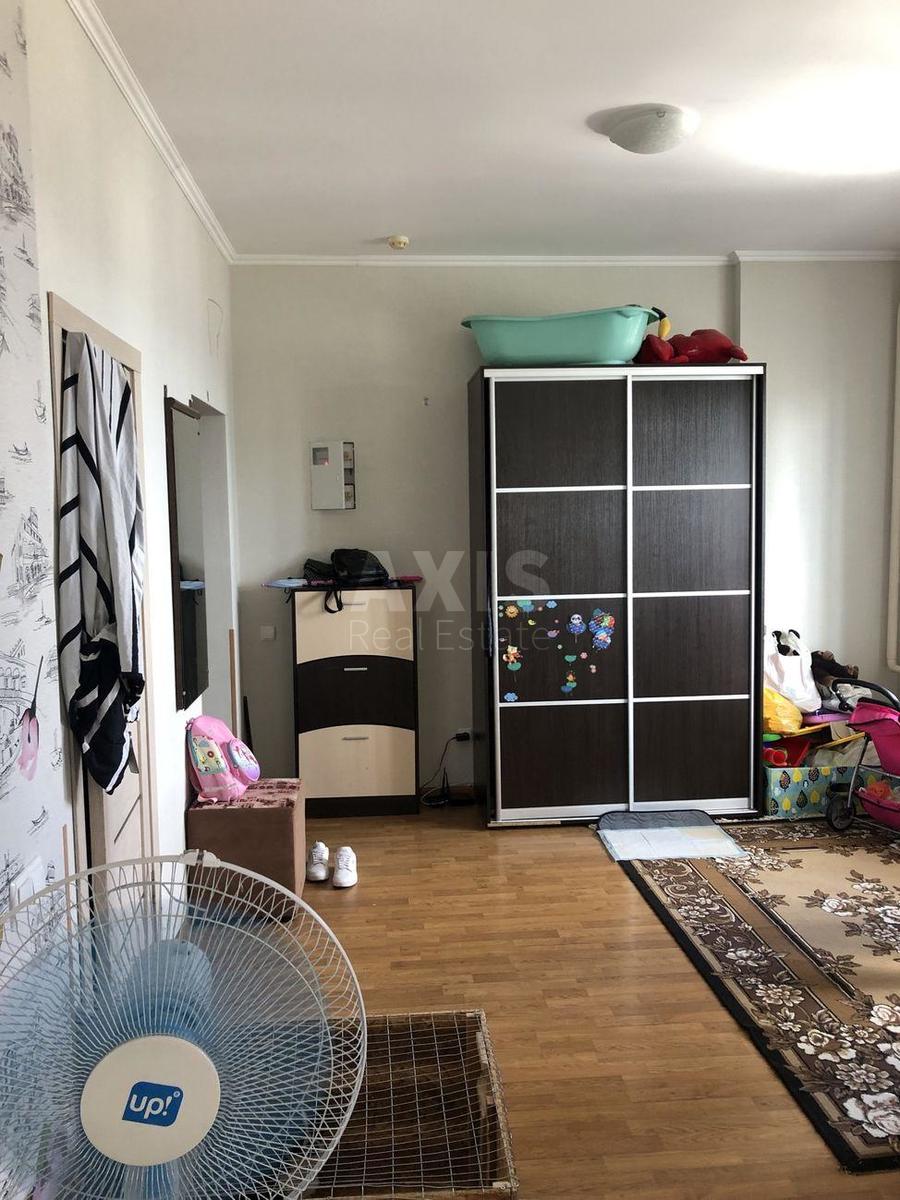 1k apartment vul. Gradyns'ka 16