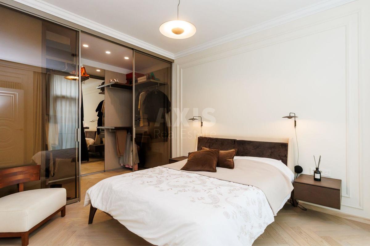 1k apartment vul. Dragomyrova Myhajla 18