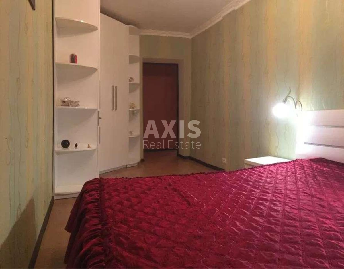 3k apartment vul. Vyborz'ka 8011