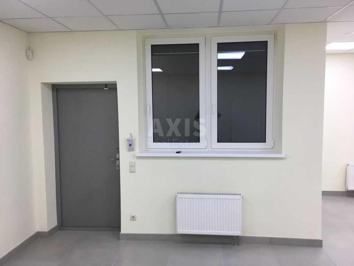 Trade object vul. Lebedjeva Mykoly 4/39А, 62m2587787