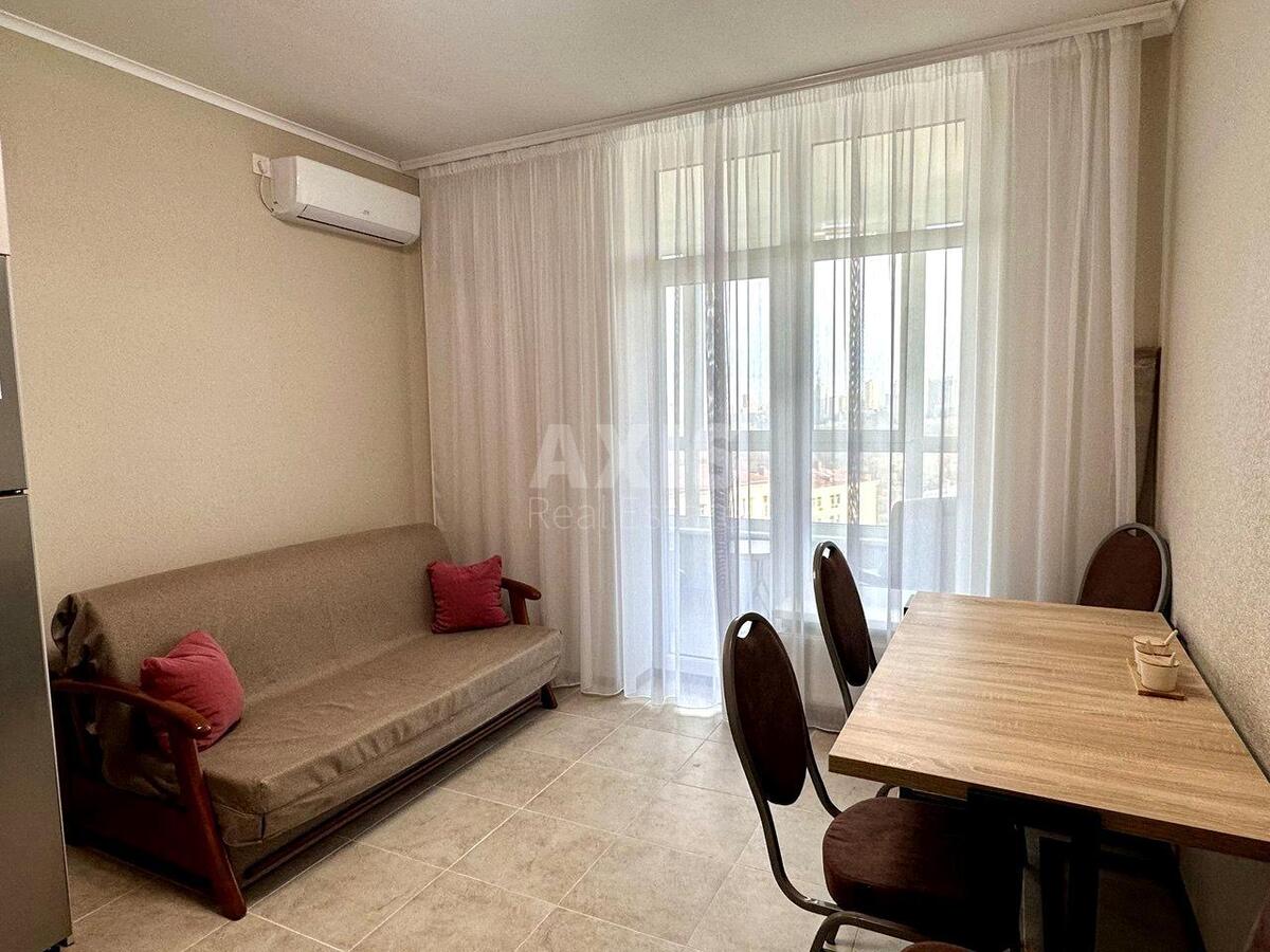 2k apartment pr-t Berestejskij 67631841