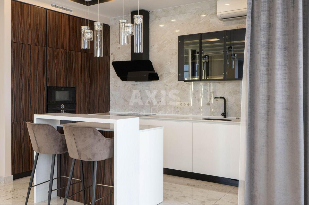 4k apartment vul. Strutyns'kogo Sergija 258954