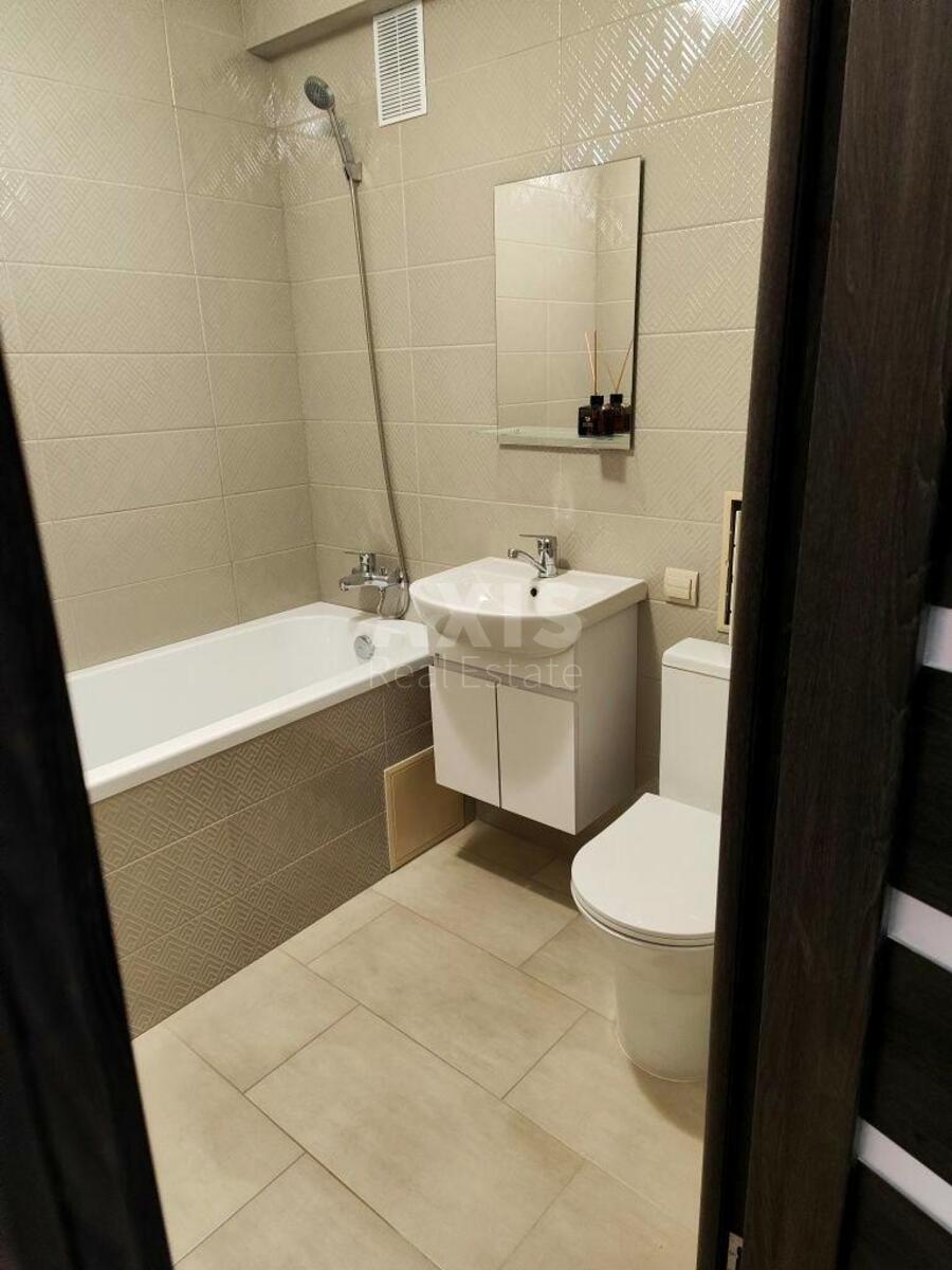 1k apartment vul. Degtjarivs'ka 28632867