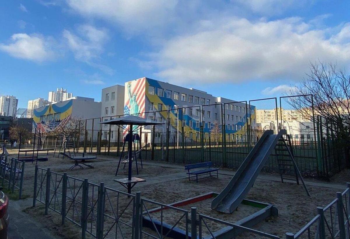 3к квартира ул. Драгоманова 31Б2