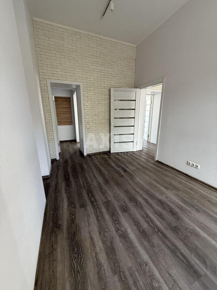 4k apartment vul. Antonovycha 47596257