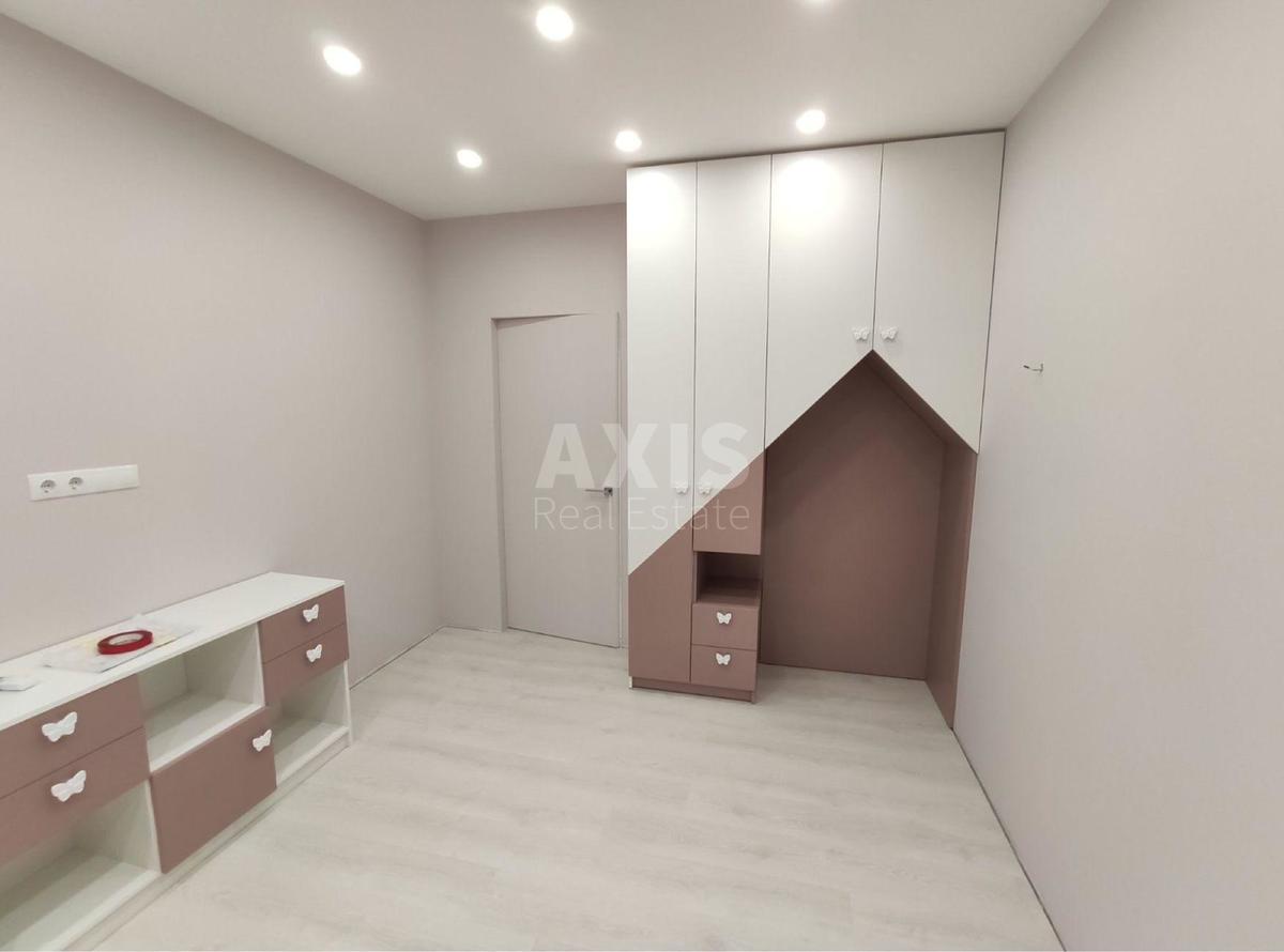 3k apartment vul. Oleny Pchilky 33