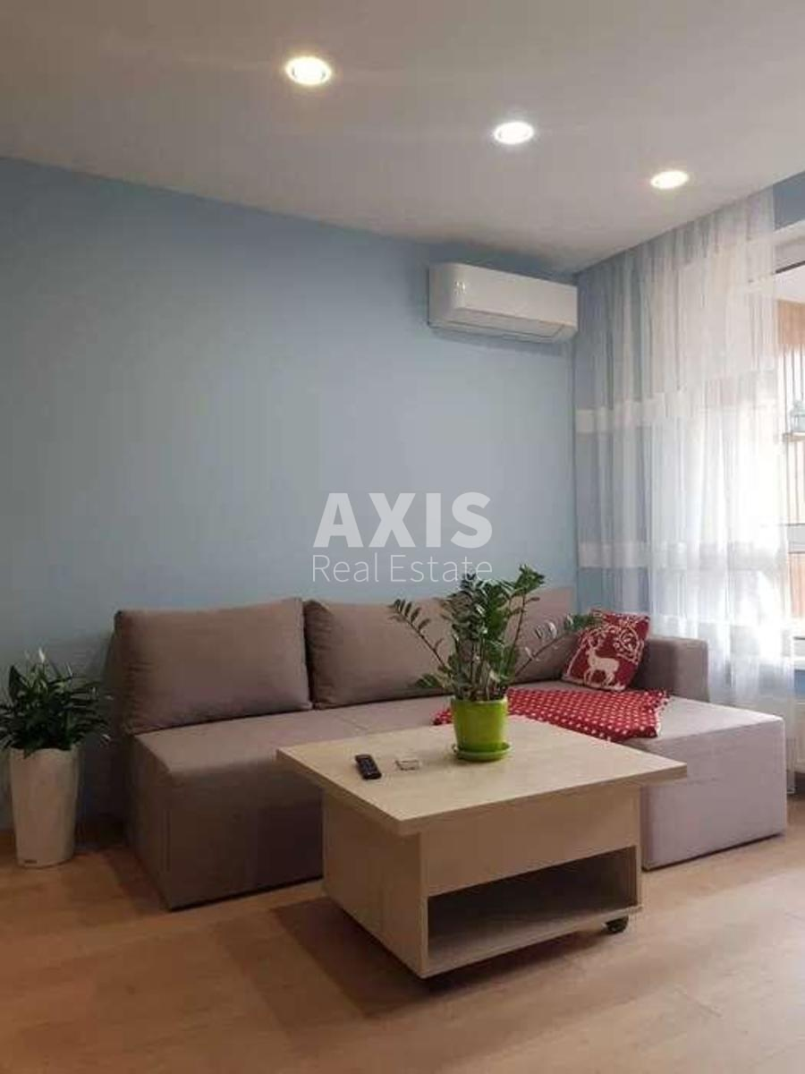 2k apartment vul. Zarichna 10