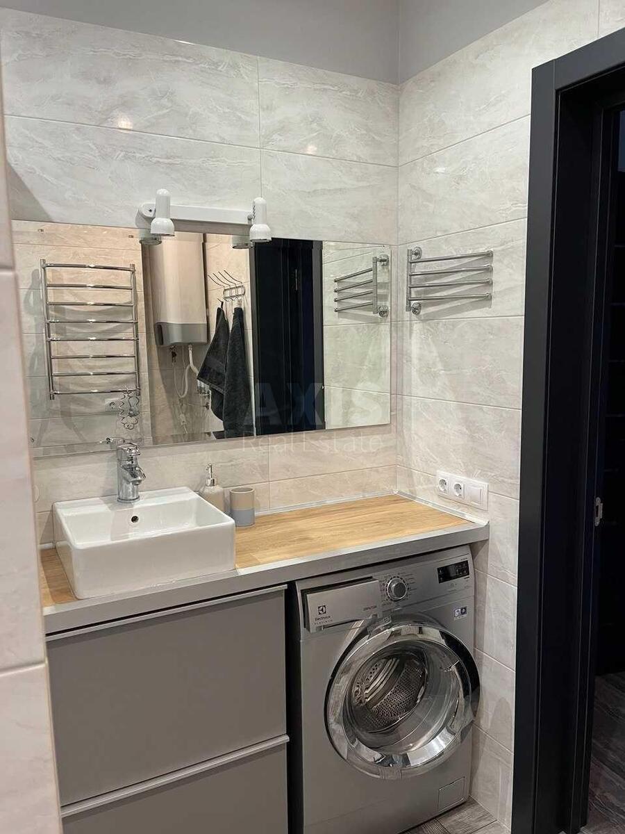 1k apartment vul. Nyzhn'okljuchova 147