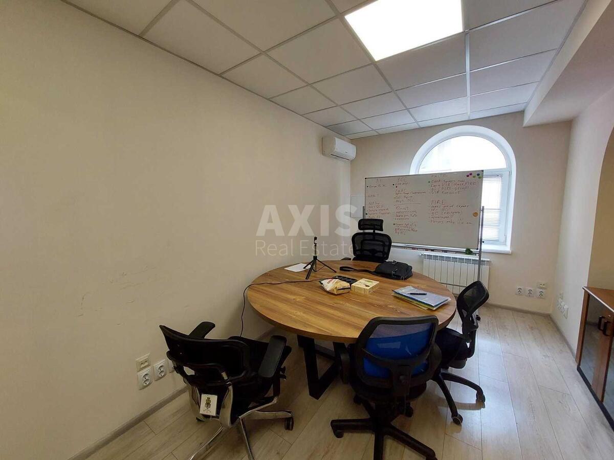 Office vul. Glybochyc'ka 17, 95m25