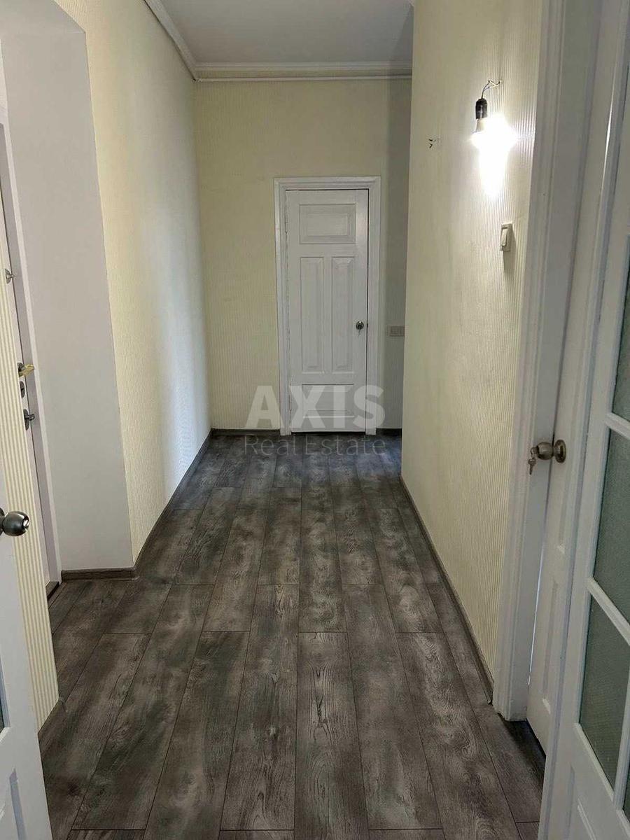 2k apartment vul. Vyshgorods'ka 56/20