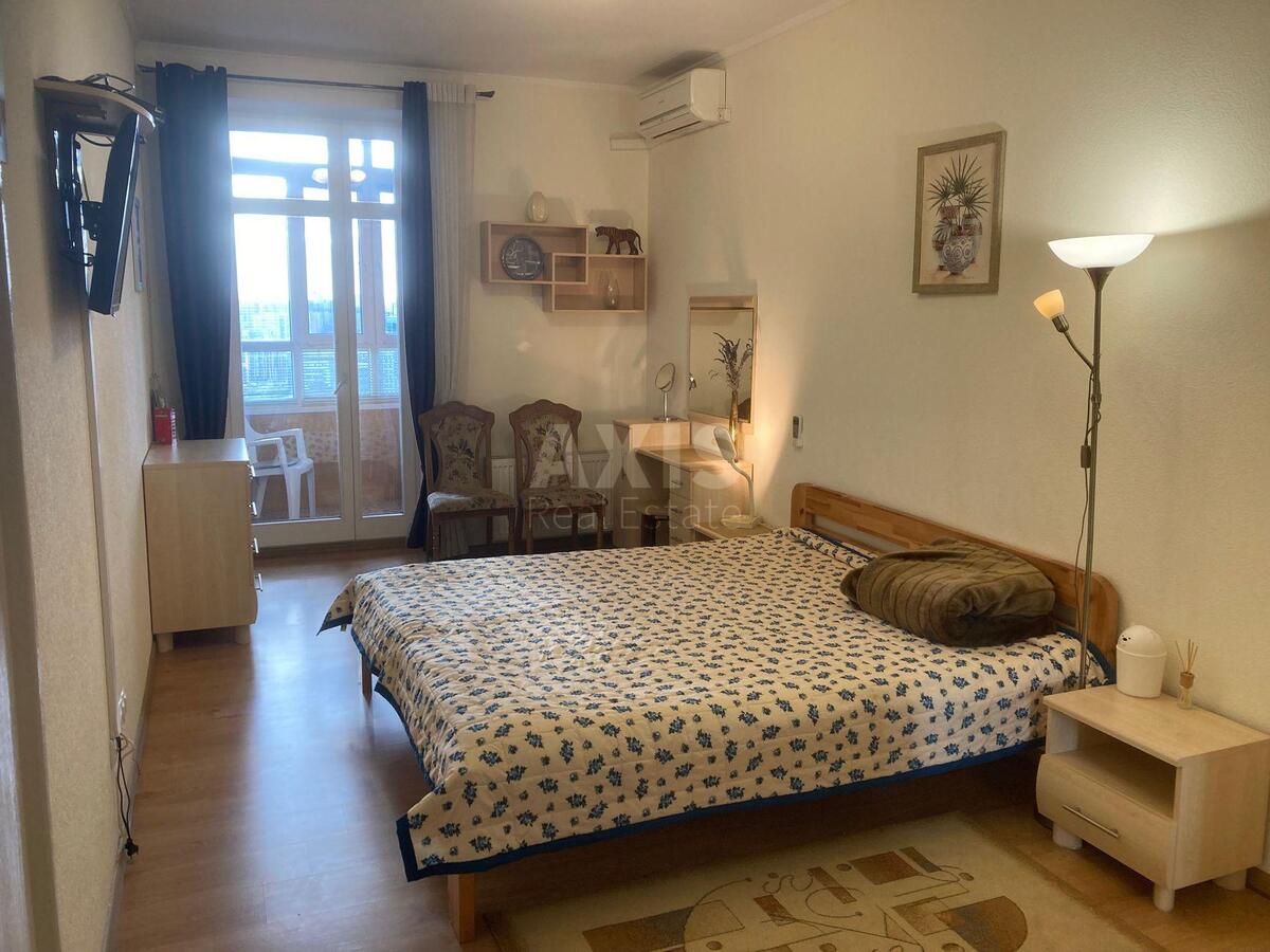 2k apartment vul. Jevgena Konoval'cja 36В5