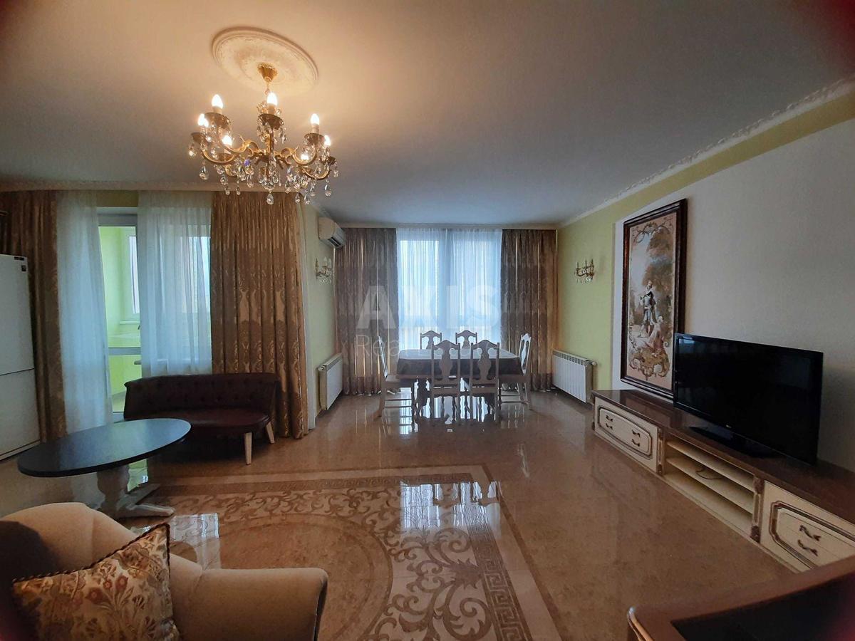 4k apartment pr-t Lobanovs'kogo 4Ж1