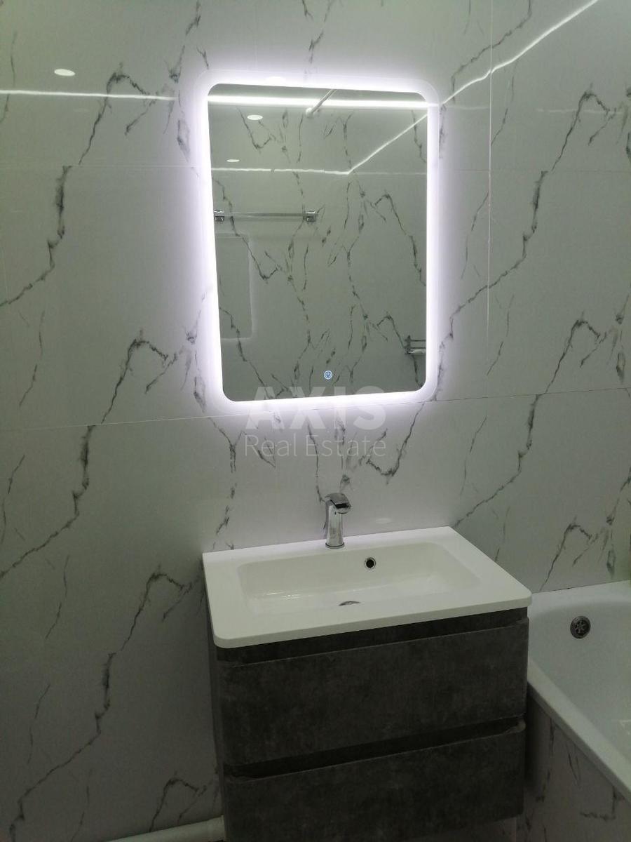 3k apartment vul. Irynyns'ka 34