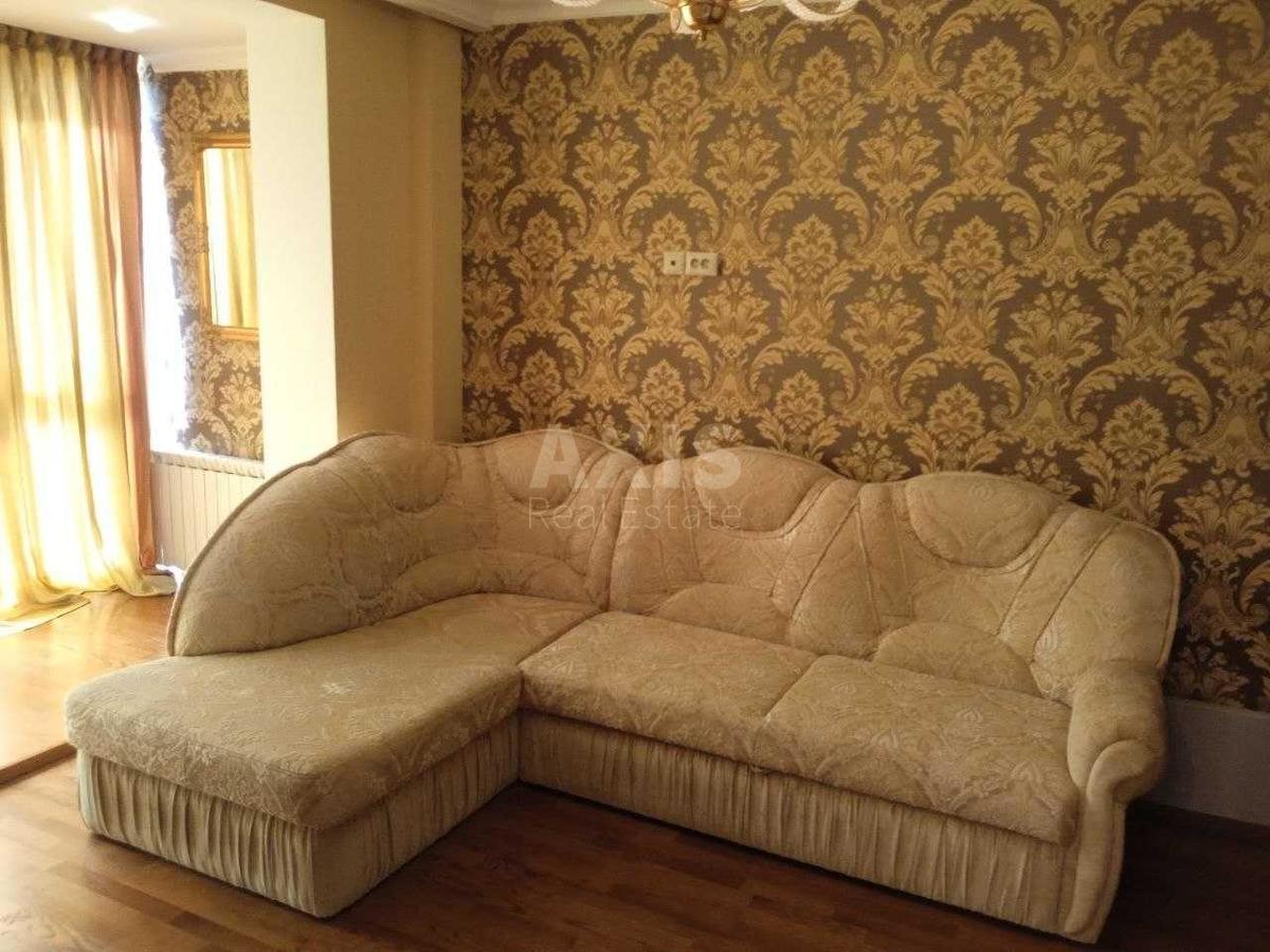 3k apartment vul. Geroi'v Kosmosu 1310