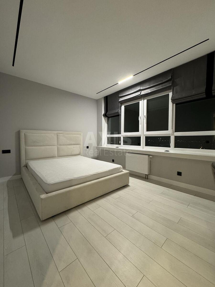 2k apartment vul. Gulaka Mykoly 46