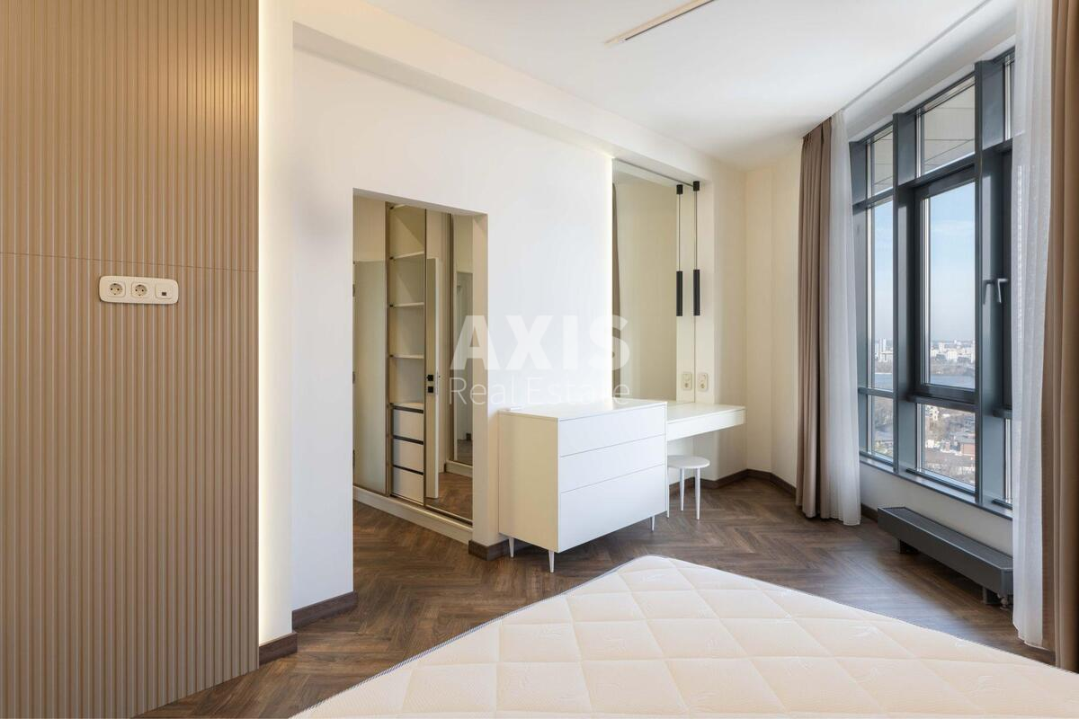 4k apartment vul. Strutyns'kogo Sergija 25812810