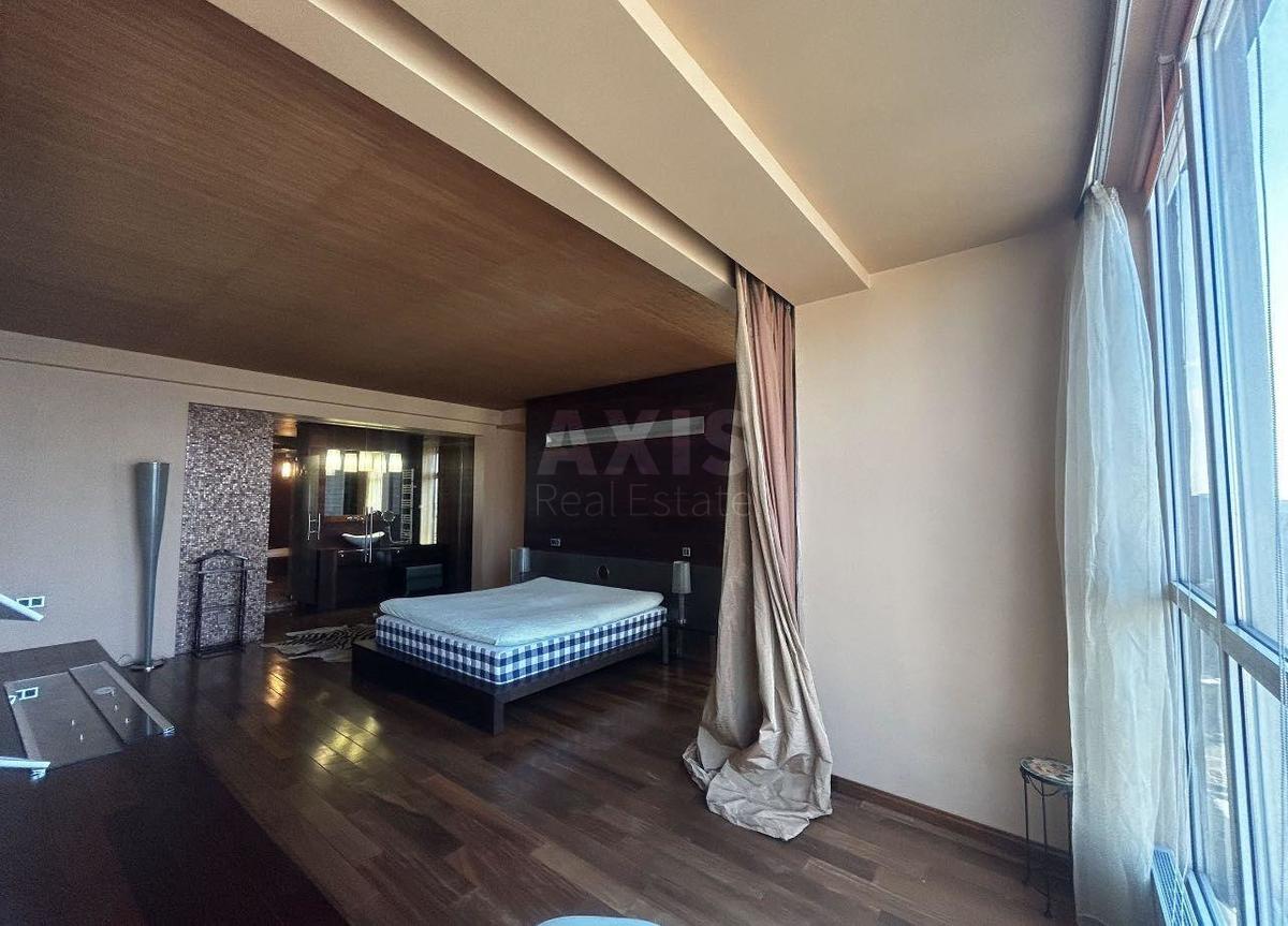 4k apartment vul. Hmel'nyc'kogo Bogdana 414