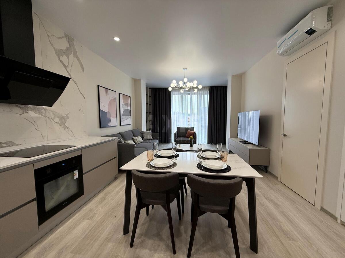 4k apartment vul. Antonovycha 118/9610271