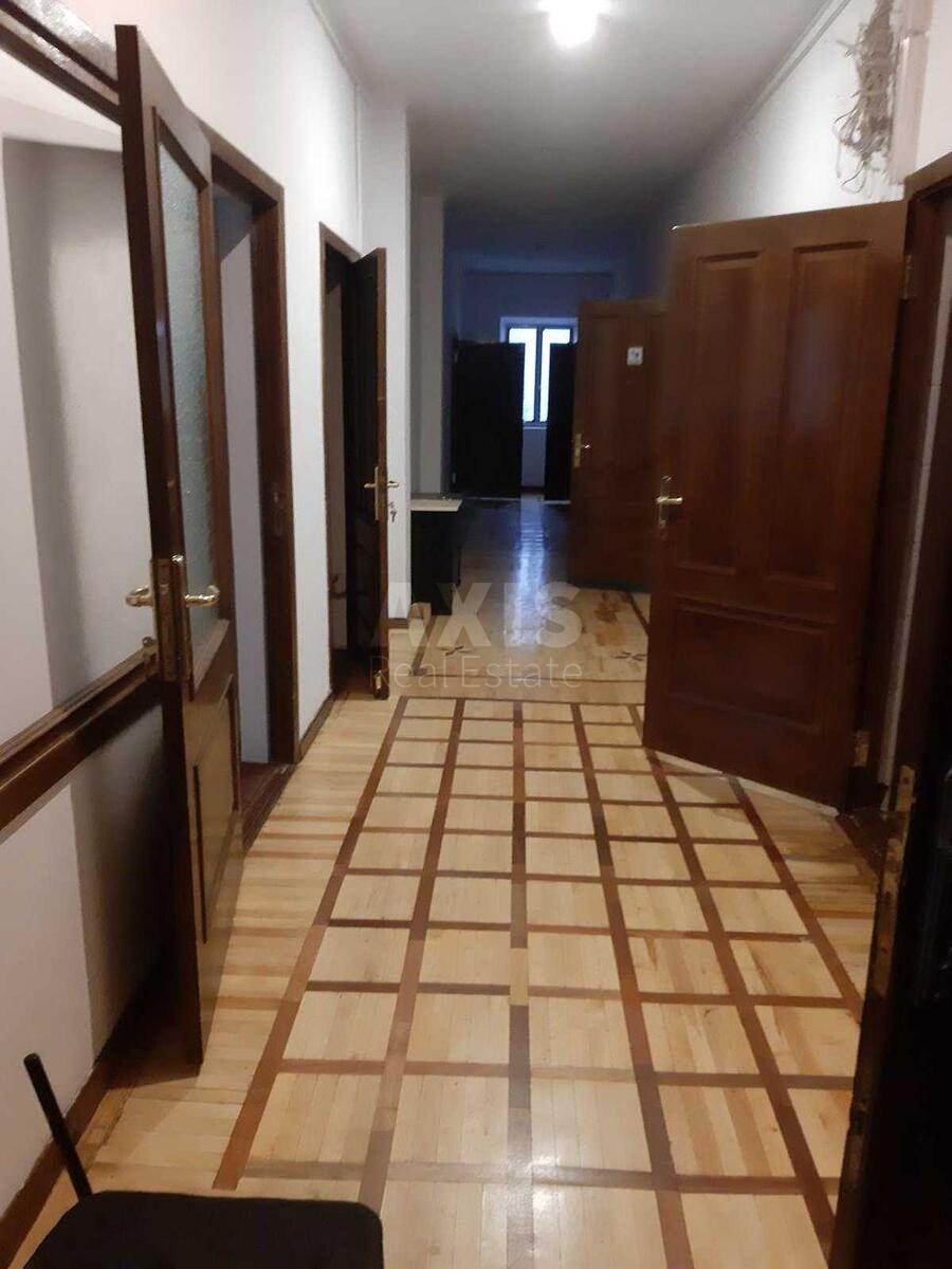 Office vul. Saksagans'kogo 52, 250m2567771