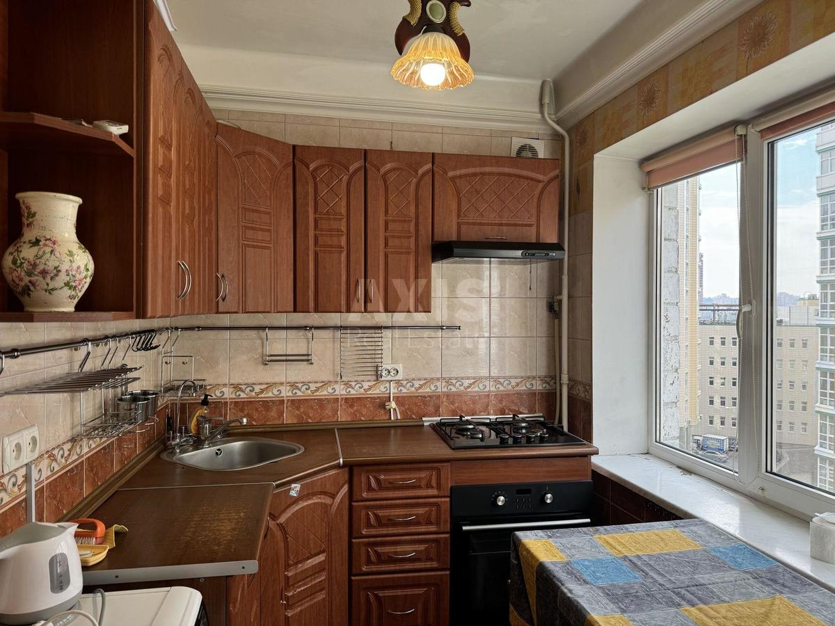 2k apartment prov. Gordienka Kostjantyna 1А