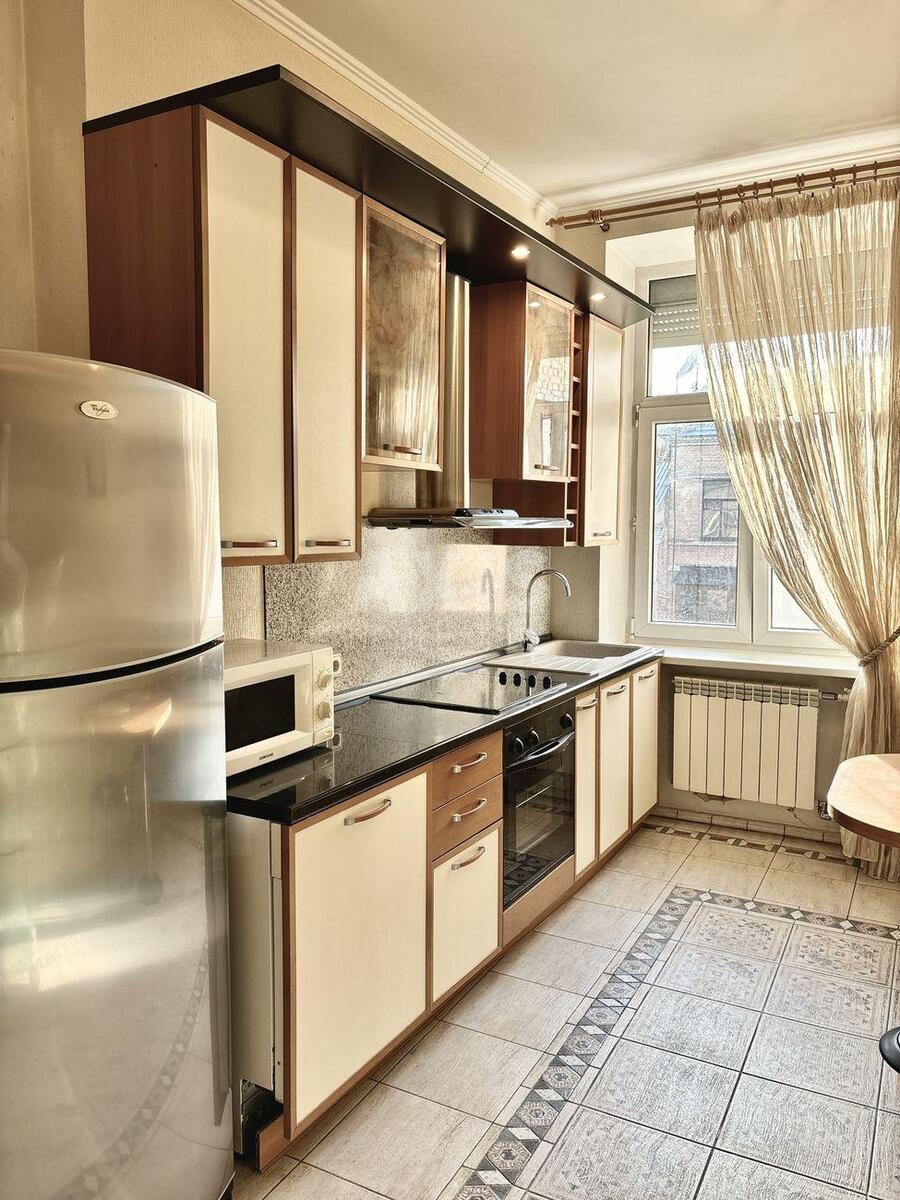 2k apartment vul. Instytuts'ka 24/7