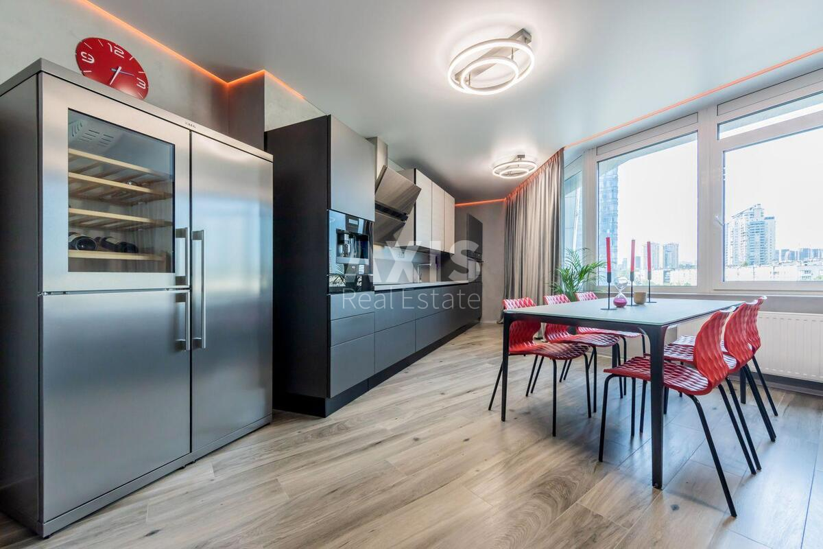 4k apartment pr-t Berestejskij 1158453