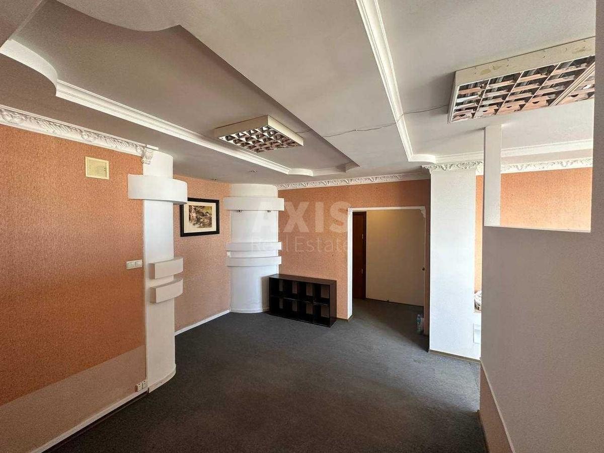 3k apartment vul. Sribnokil's'ka 2А2