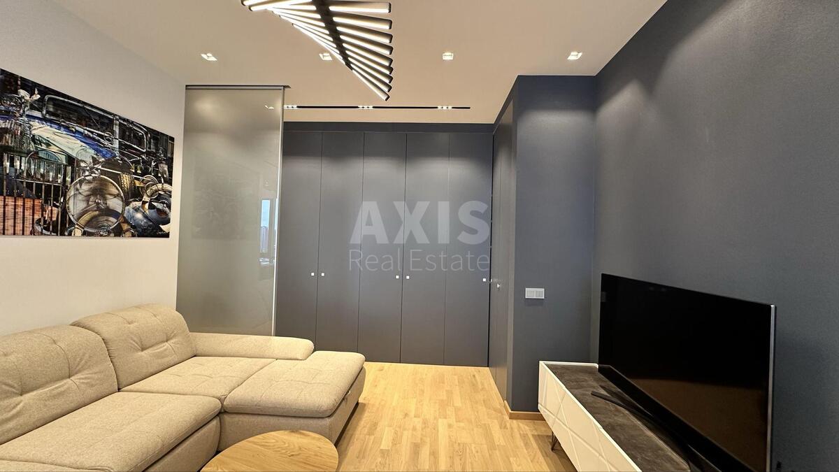 1k apartment nab. Dniprovs'ka 14566817