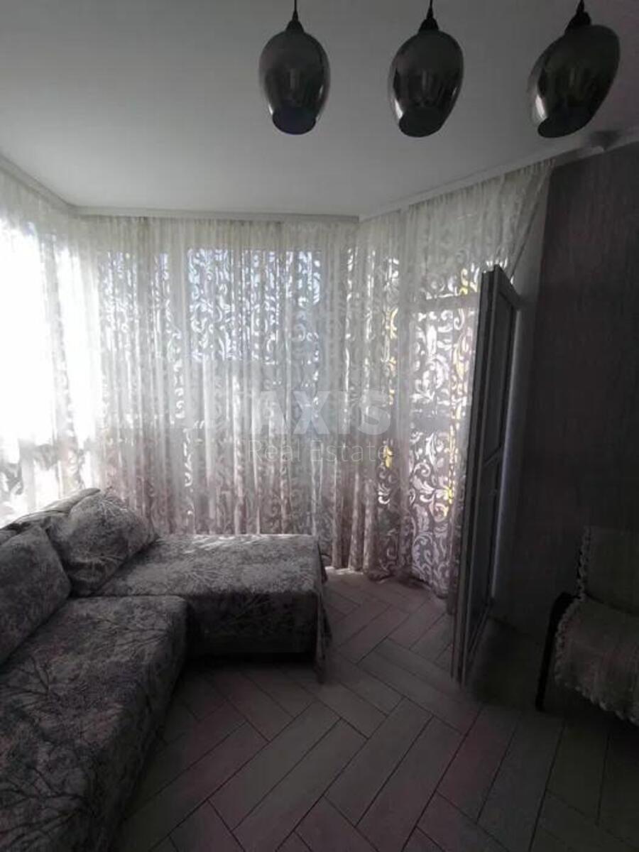 1k apartment vul. Radystiv 40/42