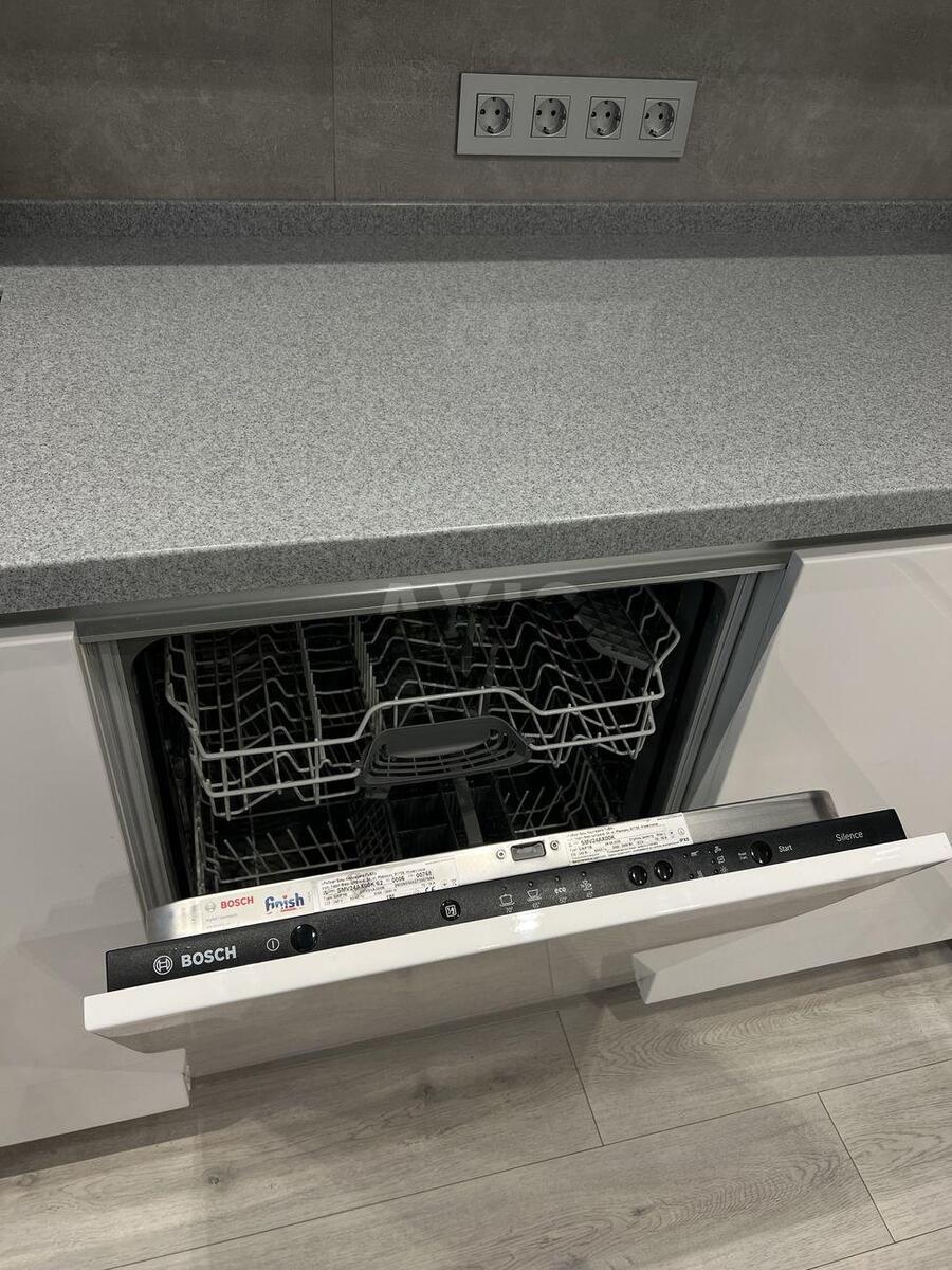 2к квартира ул. Василия Тютюнника 28А6247912